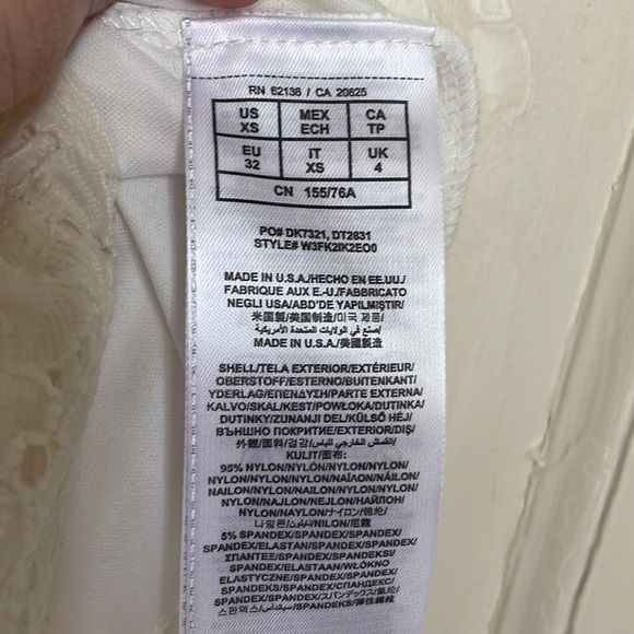 Made in USA - XS GUESS lace dress - Picture 4 of 6